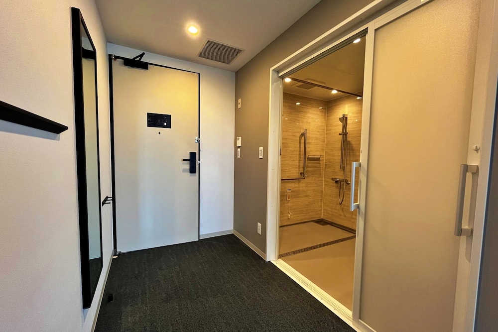 スーペリアユニバーサルツイン (シャワーブースタイプ) 禁煙 客室1 | ラジェントホテル沖縄那覇