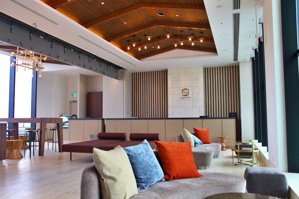 フロント1 | ラジェントホテル沖縄那覇 フロント1 | ラジェントホテル沖縄那覇