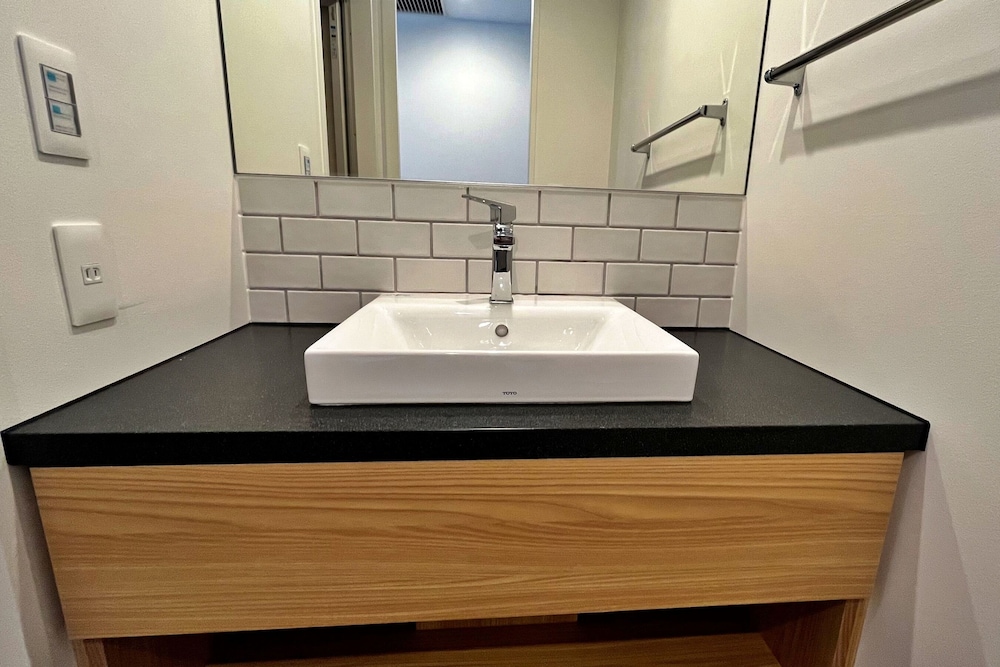 スーペリアツイン [ハイフロア (10~13F)] 禁煙 客室2 | ラジェントホテル沖縄那覇