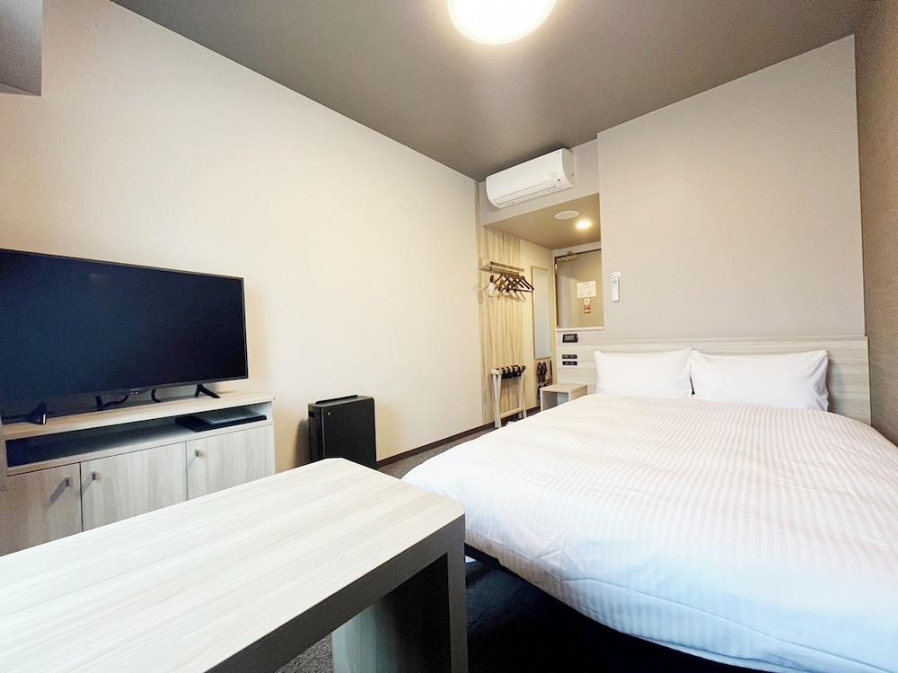 セミダブルルーム 禁煙 | ホテルルートイン利府