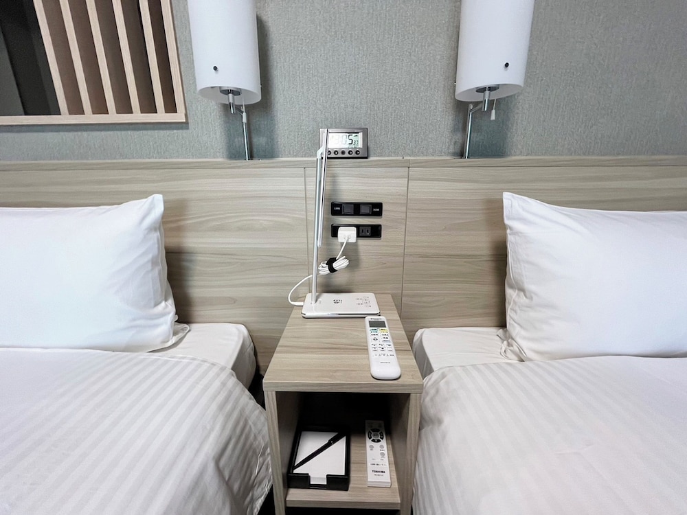 ツインルーム 喫煙可 客室1 | ホテルルートイン利府