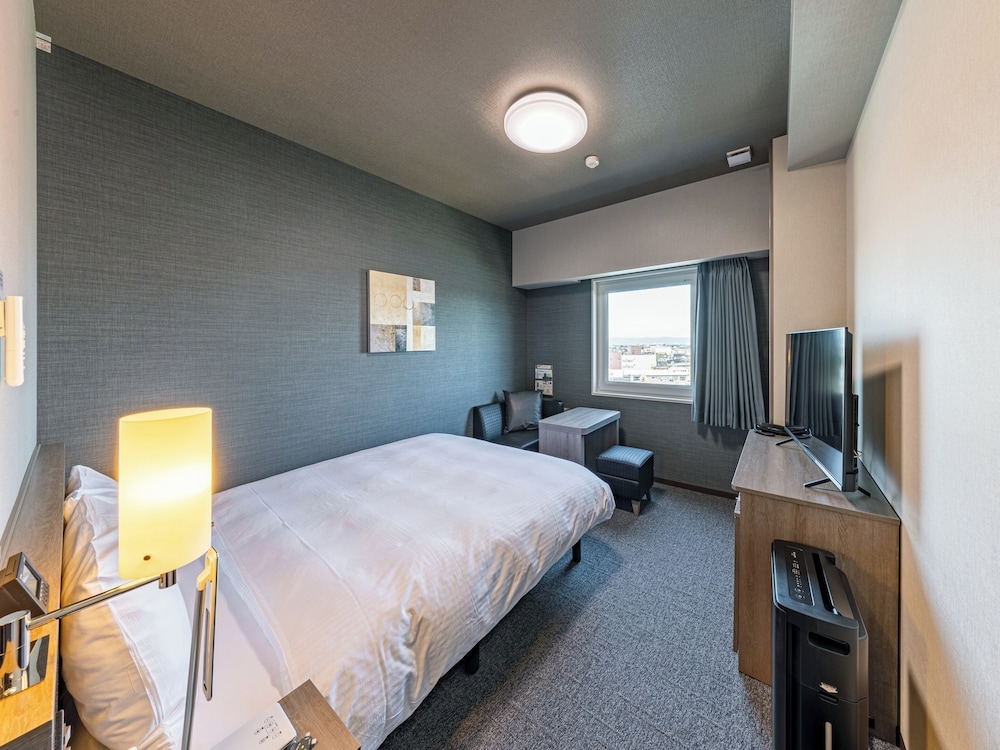 ダブルルーム 禁煙 | ホテルルートイン砺波インター