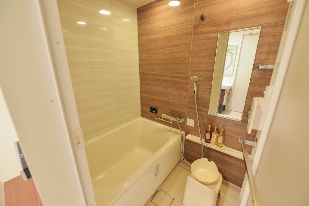 [喫煙]ツインルーム バスルーム1 | ホテルニューガイア上呉服