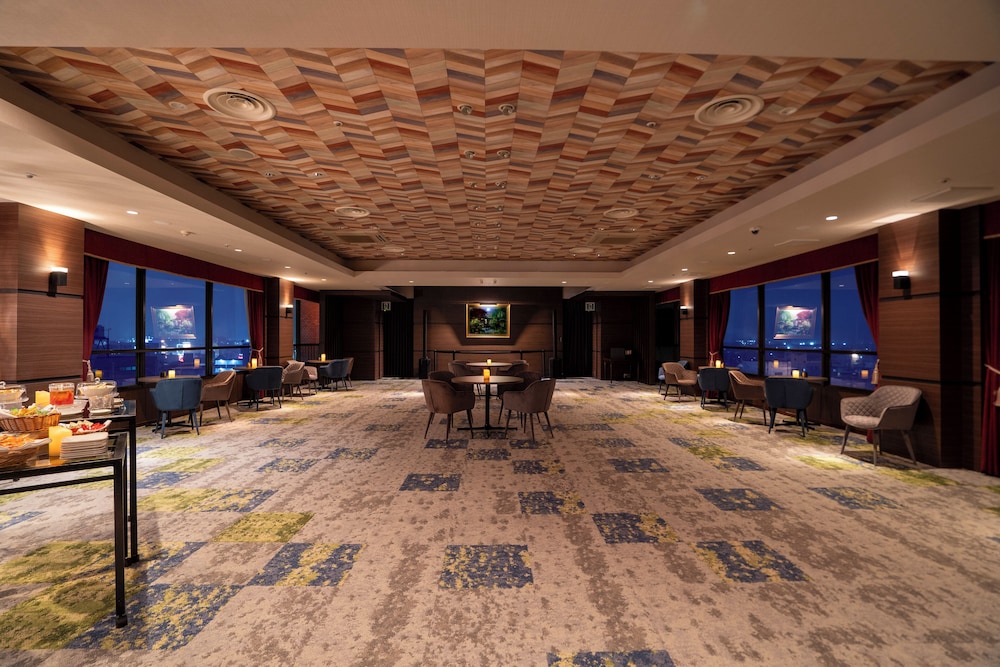 [禁煙]プレミアムデラックスシングルルーム エグゼクティブ ラウンジ3 | ホテルニューガイア オームタガーデン