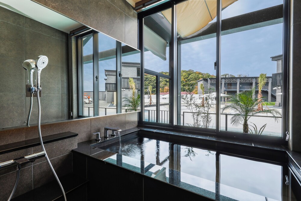 Dragon バスルーム0 | FIVE SPRING RESORT THE SHIRAHAMA