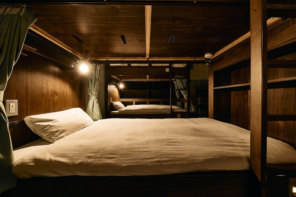 4 人部屋 禁煙 | Kyoto Guesthouse HIVE - ホステル