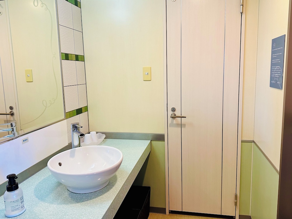 スーペリア ダブルルーム シティビュー 客室3 | 富士OUTLET温泉ホテル