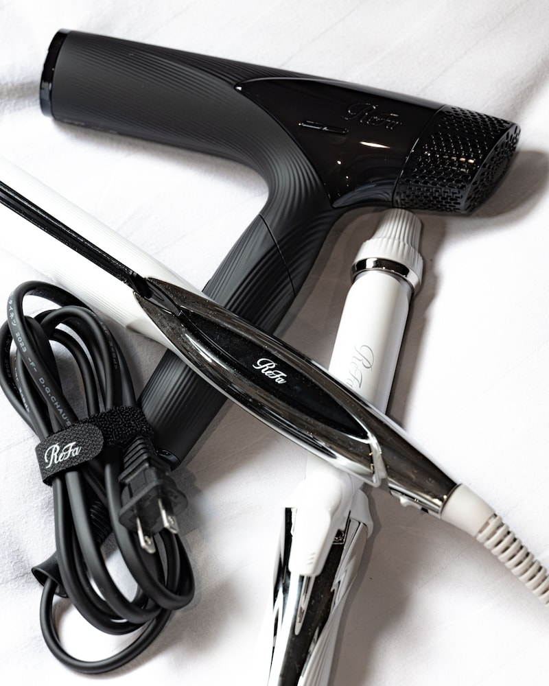 ダブルルーム クイーンベッド 1 台 禁煙 サウナ バスルーム2 | サウナホテル岐阜