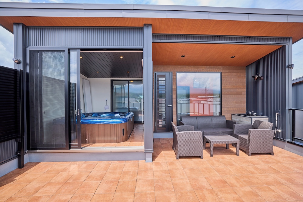 ラグジュアリー ヴィラ マウンテンビュー テラス / パティオ0 | Miire Mt.Fuji Traditional