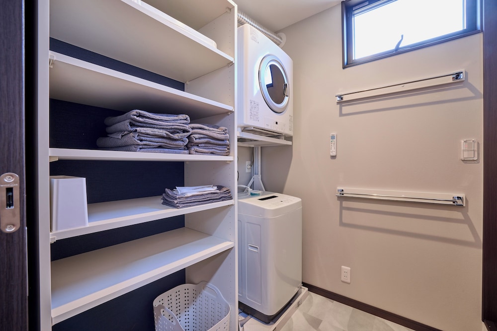 ラグジュアリー ヴィラ マウンテンビュー バスルーム1 | Miire Mt.Fuji Traditional