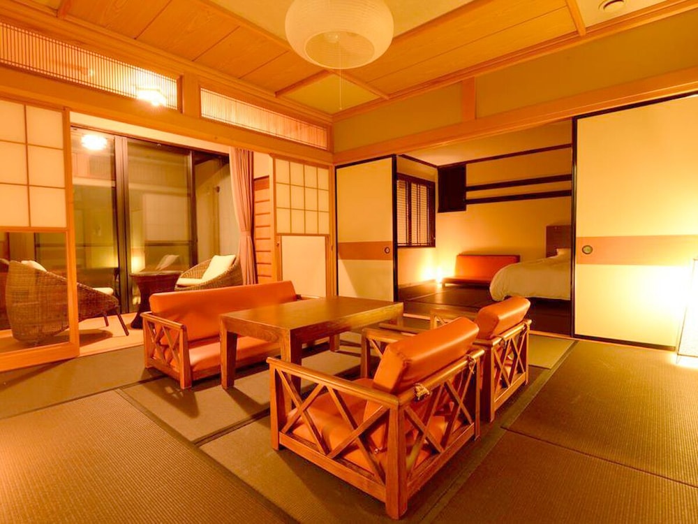 和室二間　半露天風呂付 客室1 | 川場温泉 清流の里 錦綉山荘