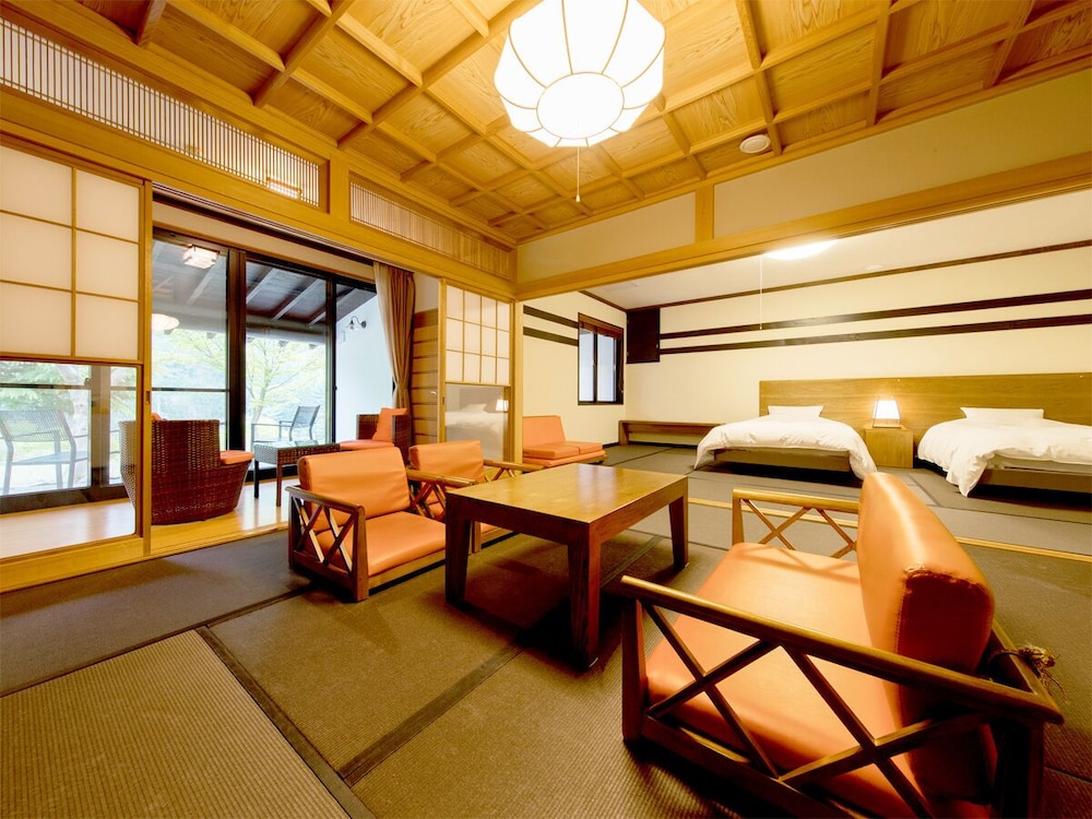 和室二間　半露天風呂付 | 川場温泉 清流の里 錦綉山荘