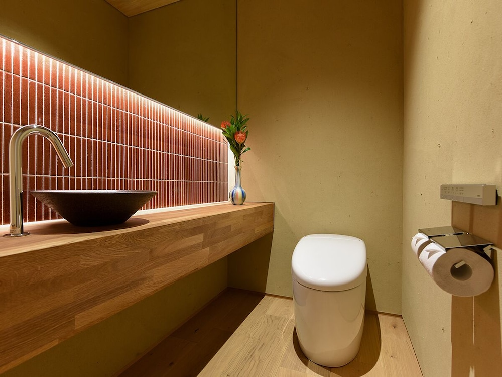 スーペリア和洋室”そらの湯”半露天風呂付 客室5 | 川場温泉 清流の里 錦綉山荘