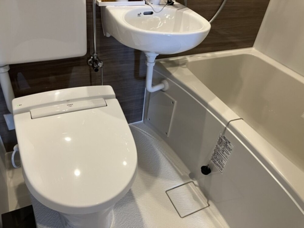 トレーラールーム 電子たばこ可 バスルーム0 | ホテルリブマックス本八戸駅前