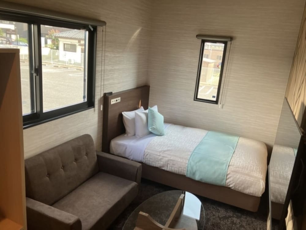 トレーラールーム 電子たばこ可 | ホテルリブマックス本八戸駅前