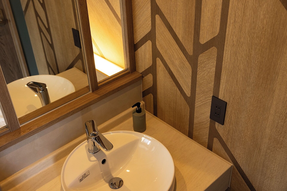 エコノミー ダブルルーム バスルーム0 | 尾道倶楽部