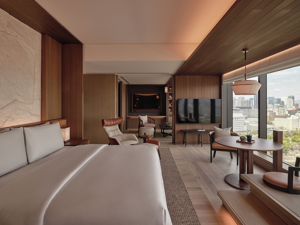 デラックス スイート キングベッド 1 台 シティビュー | パティーナ大阪