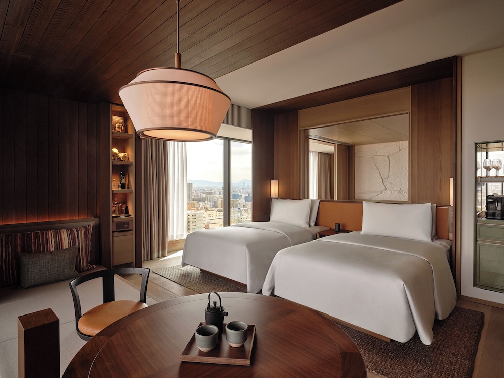 アーバン スイート キングベッド 1 台 大阪城ビュー 客室0 | パティーナ大阪