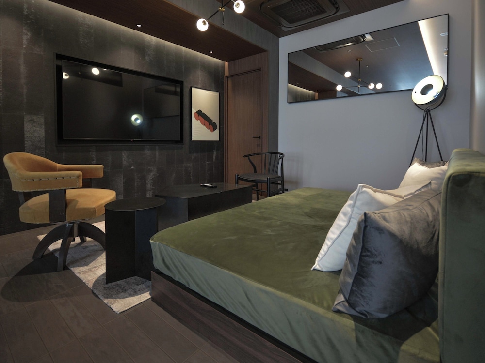 スーペリア スタジオスイート リビング エリア7 | illi Gran Azabujuban