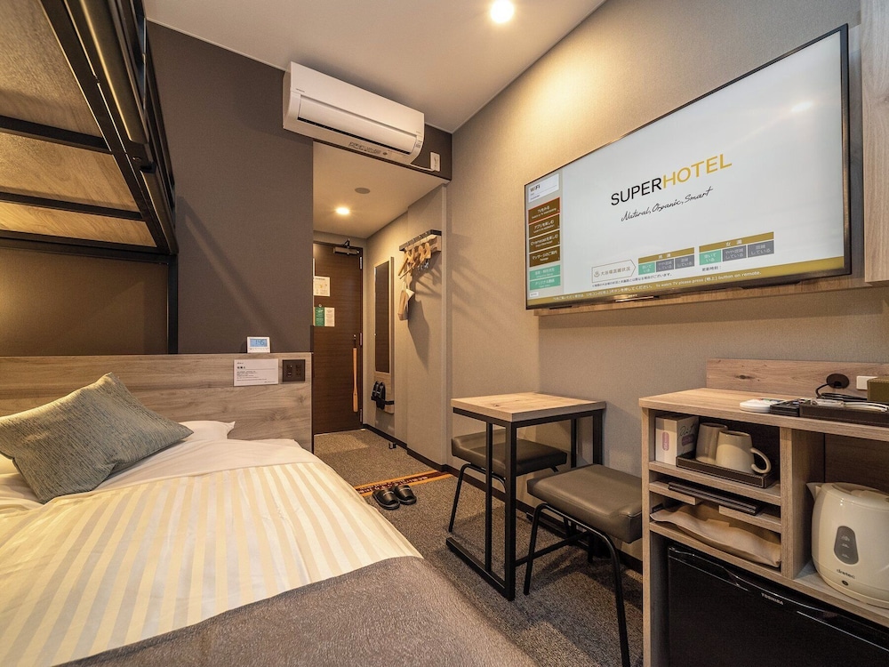 ファミリールーム 客室3 | スーパーホテルPremierなんば心斎橋天然温泉