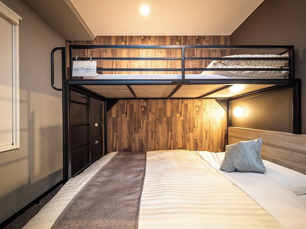 ファミリールーム 客室2 | スーパーホテルPremierなんば心斎橋天然温泉