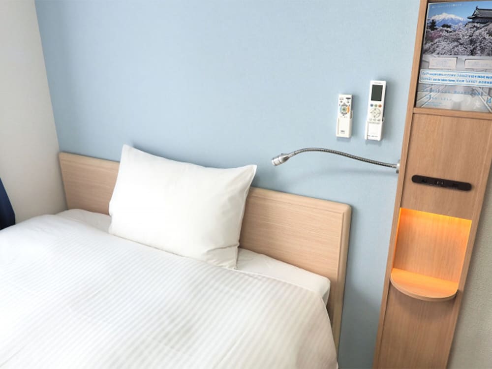 エコノミーダブルルーム禁煙 客室の設備とサービス9 | 東横INN高松駅前