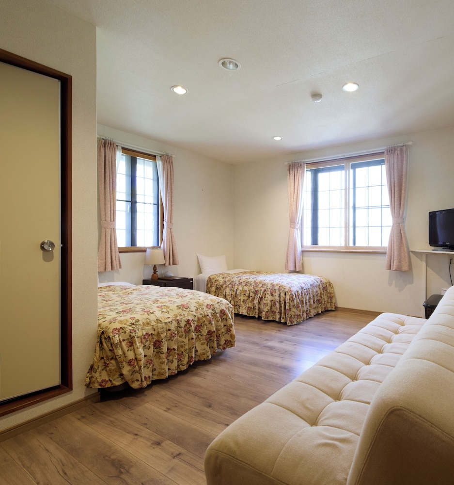 ベーシック ツインルーム マウンテンビュー 客室1 | カナリアンホテル