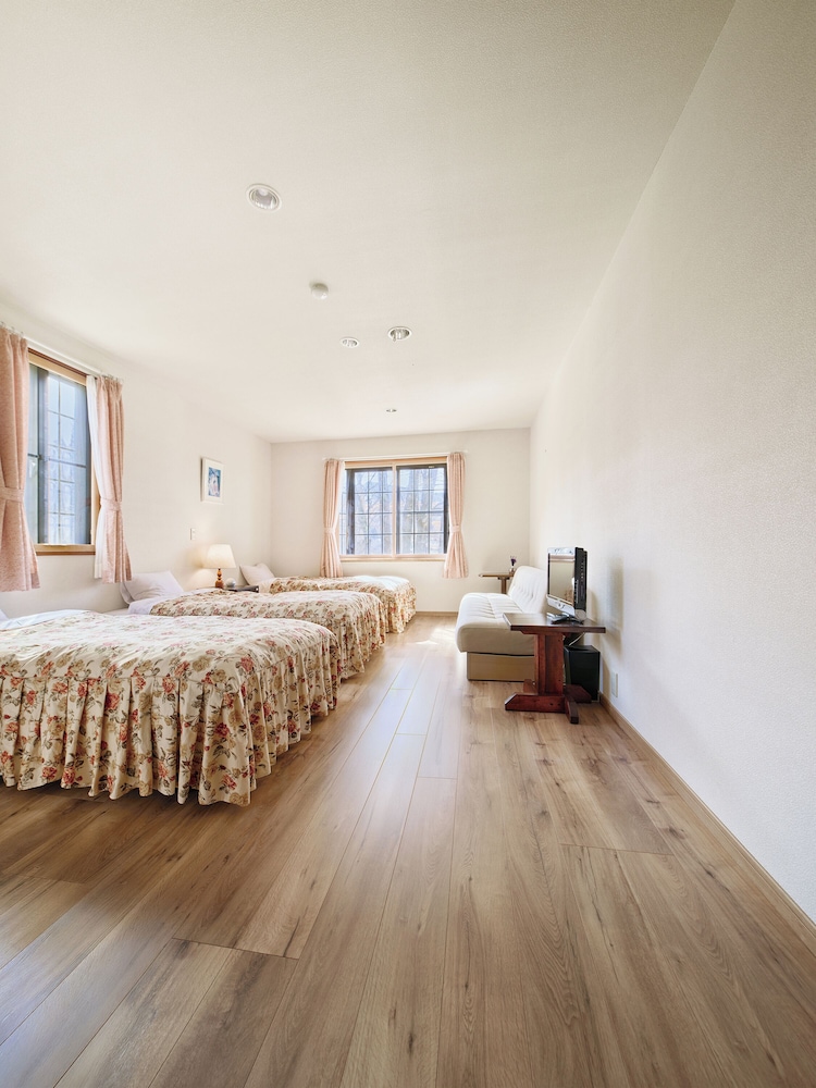 ファミリー トリプルルーム | カナリアンホテル