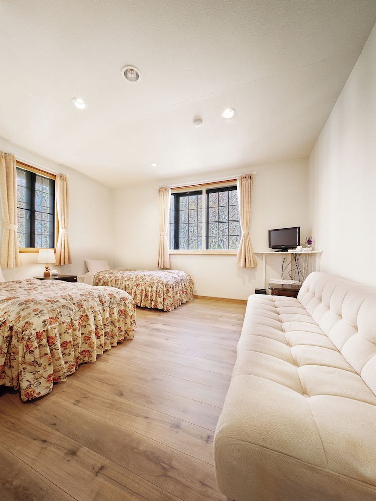 ベーシック ツインルーム マウンテンビュー | カナリアンホテル