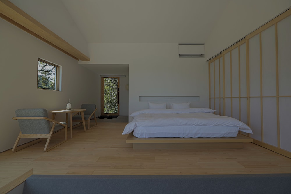 ラグジュアリー ヴィラ キングベッド 1 台 シービュー 客室5 | 星降る別邸WANASA