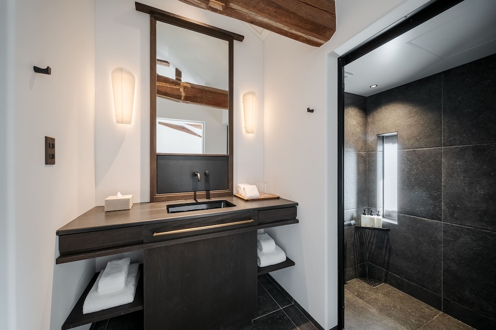 スタンダード スタジオ 客室2 | 撚る屋 YORUYA