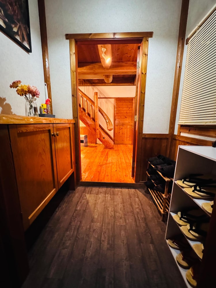 フロント1 | 湯布院 ログハウスの宿トムソーヤ