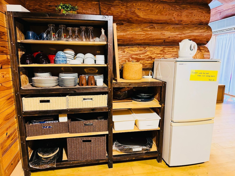 ファミリー コテージ 専用キッチン3 | 湯布院 ログハウスの宿トムソーヤ