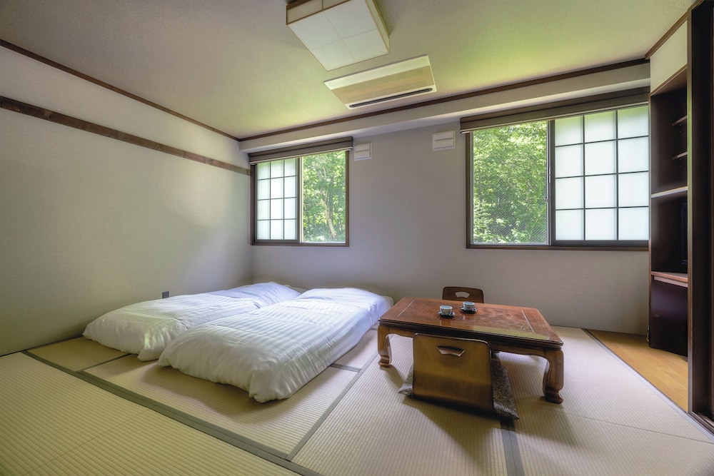 スタンダード和室　川側 禁煙＜18平米＞ | 御やど しきしま荘