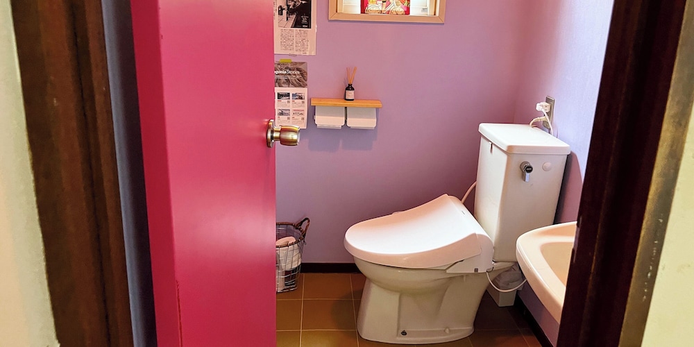 スーペリア ツインルーム マウンテンビュー バスルーム1 | GUESTHOUSE HOALOHA 4 SEASONS