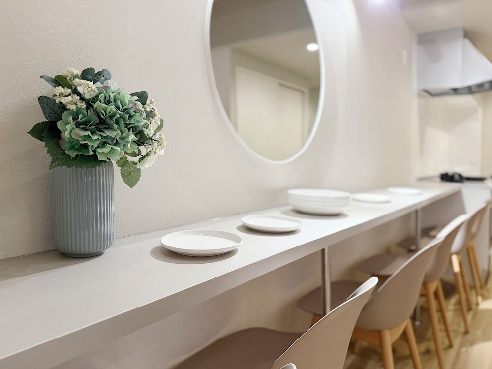 デラックス アパートメント バルコニー 客室6 | クリオ的場 501