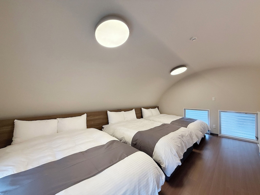 デラックス アパートメント バルコニー 客室4 | クリオ的場 501