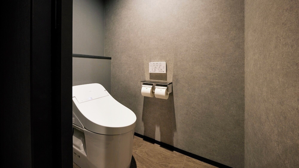 ファイターズフロア ファミリー エスコンフィールドビュー バスルーム1 | エスコンフィールドHOKKAIDOホテル 北広島駅前