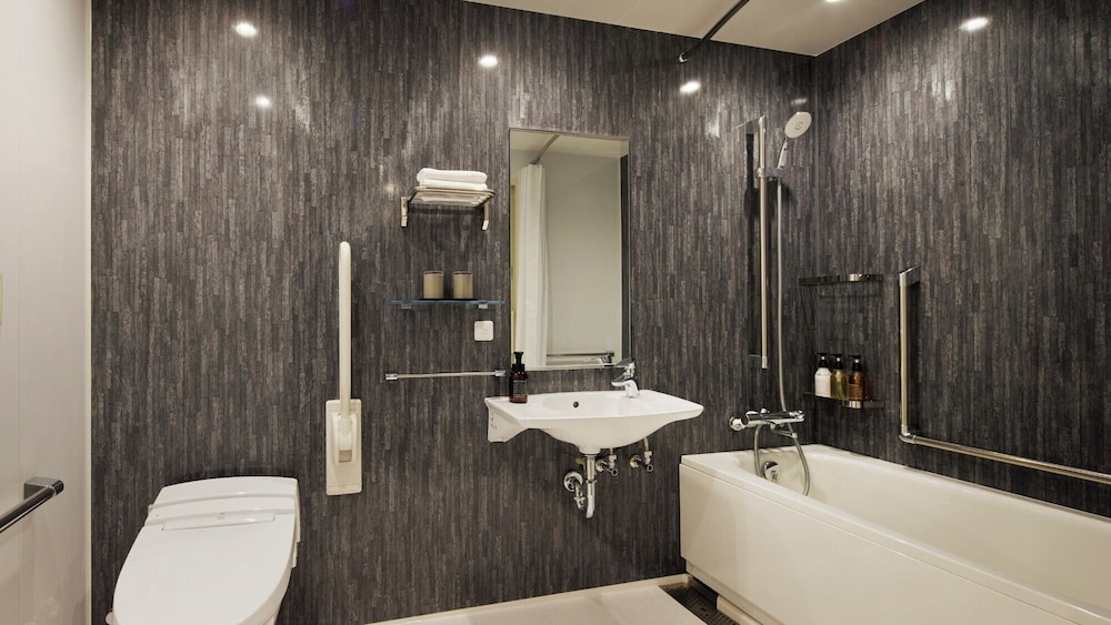 スタンダードフロア ユニバーサル バスルーム0 | エスコンフィールドHOKKAIDOホテル 北広島駅前