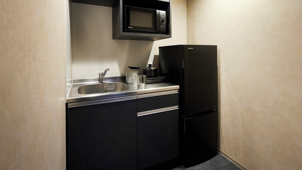 【スタンダードフロア】 ファミリー エスコンフィールドビュー 専用キッチン0 | エスコンフィールドHOKKAIDOホテル 北広島駅前