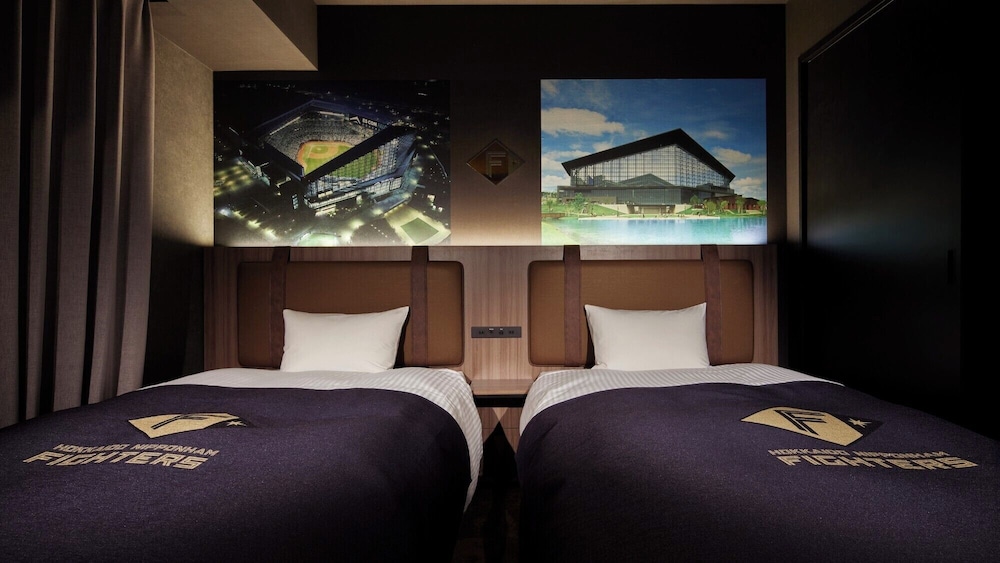 ファイターズフロア ファミリー エスコンフィールドビュー 客室2 | エスコンフィールドHOKKAIDOホテル 北広島駅前