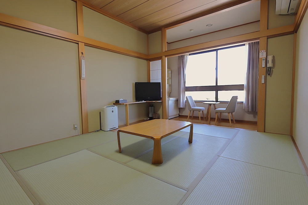 コンフォート ダブルまたはツインルーム 禁煙 マウンテンビュー 客室4 | レイクピアエンゼル山中湖