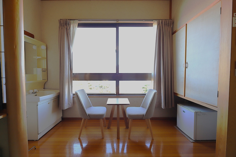 コンフォート 4 人部屋 禁煙 レイクビュー 客室7 | レイクピアエンゼル山中湖