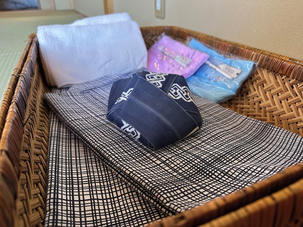 コンフォート ツインルーム シングルベッド 2 台 禁煙 客室の設備とサービス1 | レイクピアエンゼル山中湖