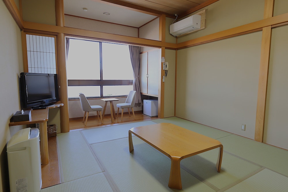 コンフォート ダブルまたはツインルーム 禁煙 マウンテンビュー 客室1 | レイクピアエンゼル山中湖