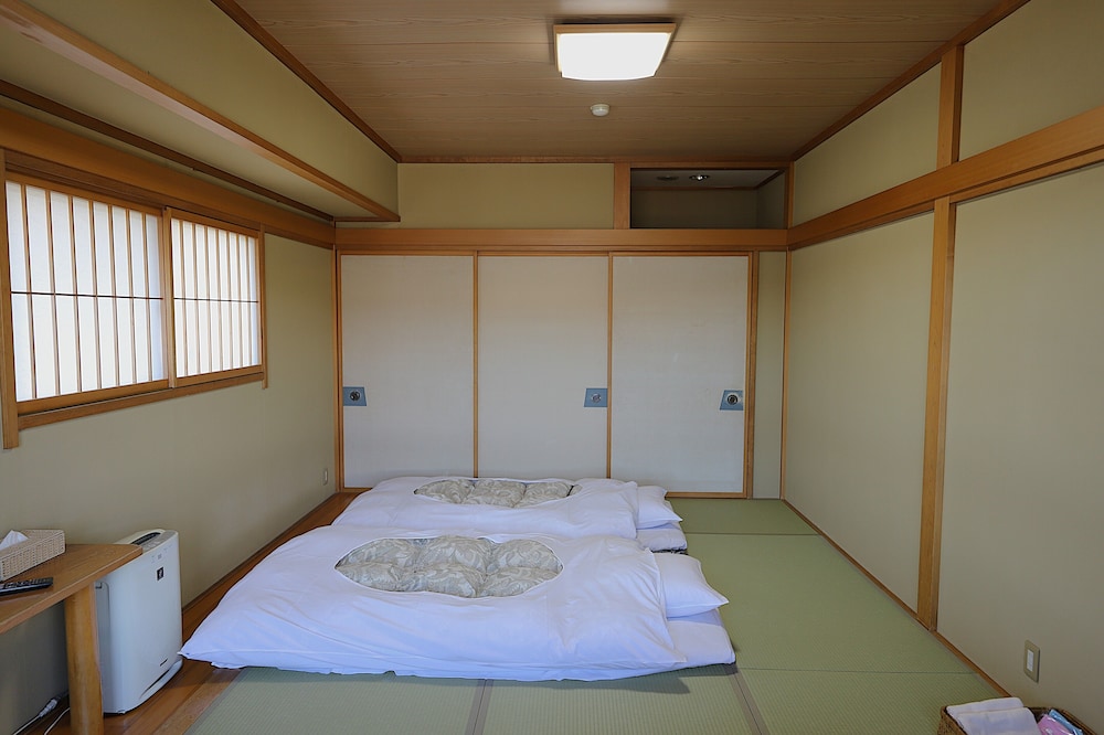 コンフォート 4 人部屋 禁煙 レイクビュー 客室3 | レイクピアエンゼル山中湖