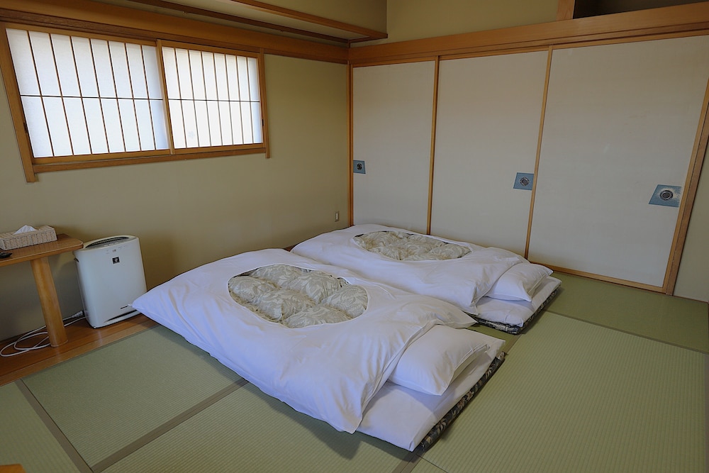 コンフォート 4 人部屋 禁煙 レイクビュー 客室5 | レイクピアエンゼル山中湖