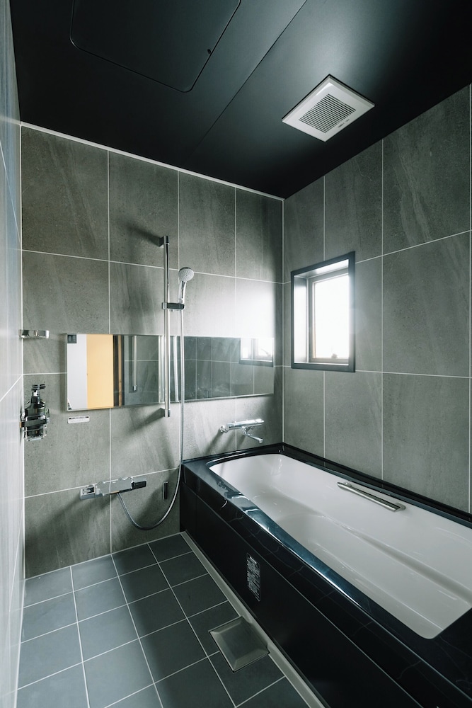 ダブルルーム バスルーム0 | HOTEL Inc.