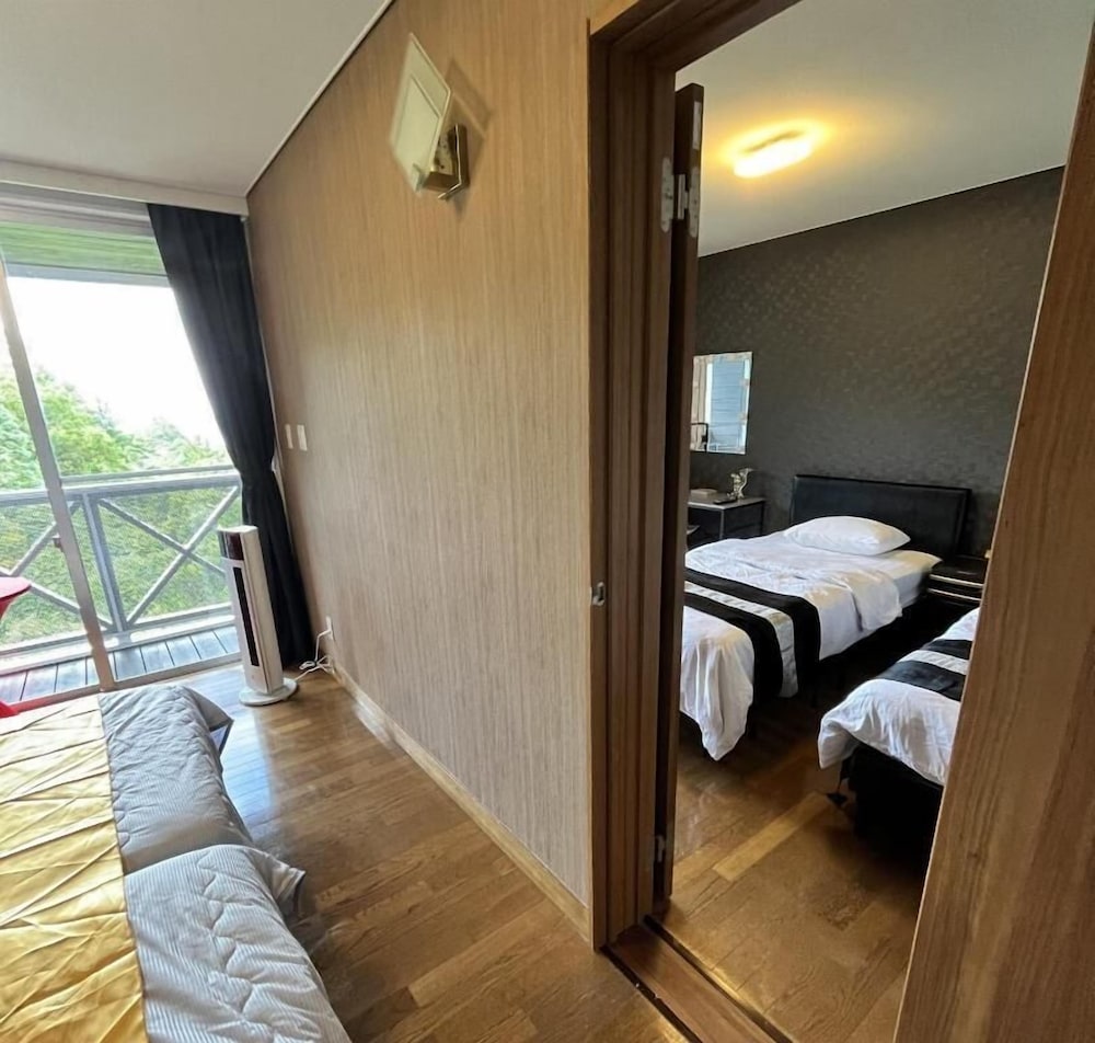 4 人部屋 バルコニー ベイビュー | ピースイン萩