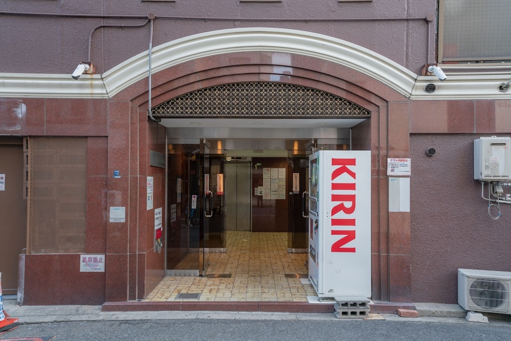 施設の正面1 | ステイ 大阪 なんば